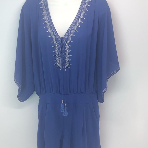 White House Black Market Blue Romper with pockets in Excellent Condition - Picture 8 of 11